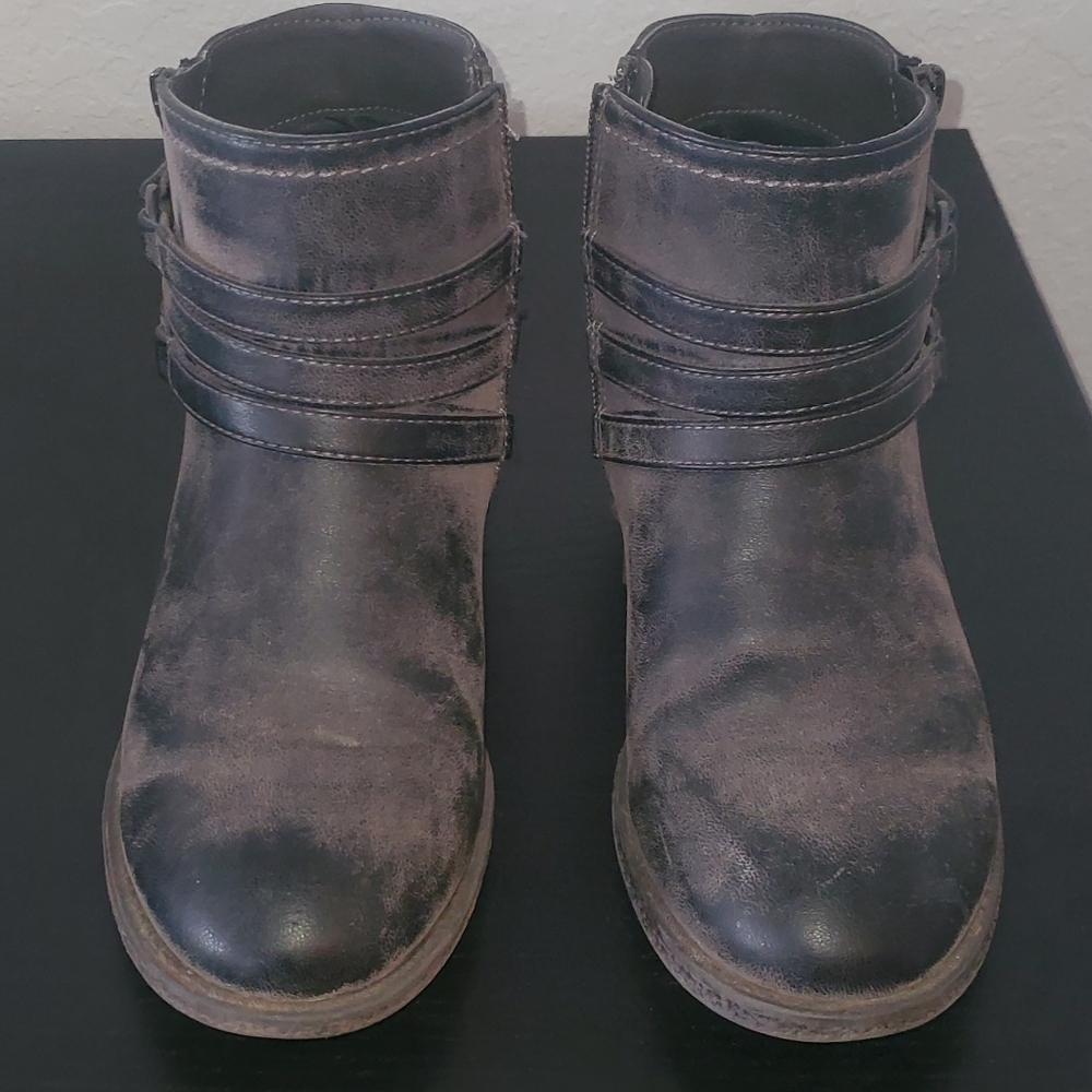Booties - Picture 3 of 3